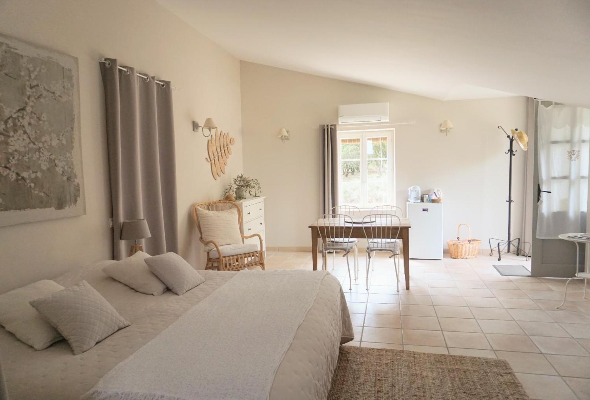 מלון Réauville La Ferme Les Eybrachas חדר תמונה